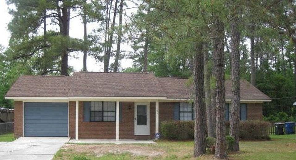 Primary Photo - 134 Greene Dr