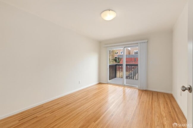 Foto del edificio - 1830 40th Ave