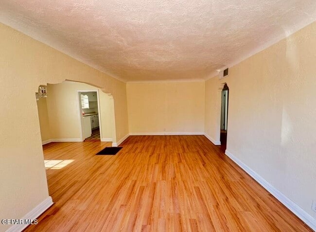 Building Photo - 1331 Cincinnati Ave