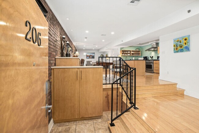 Foto del edificio - 339 N West Ave