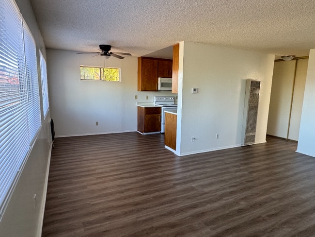 Foto del edificio - 121 Yorkshire Ct