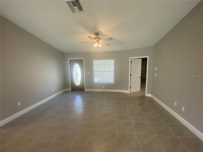 Foto del edificio - 8446 SE 156th St