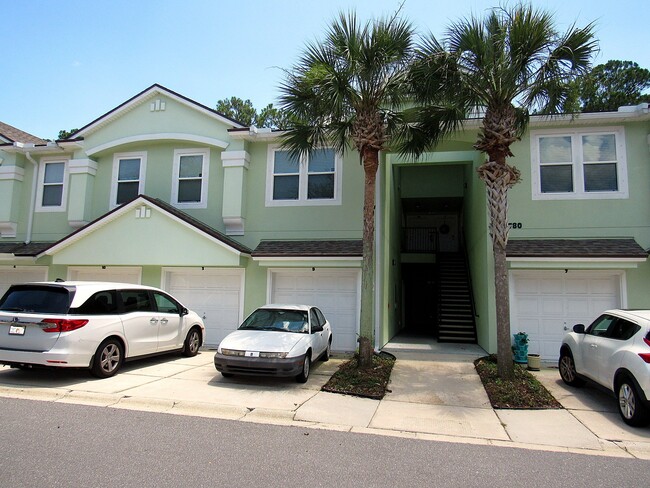 Building Photo - 13780 Herons Landing Way