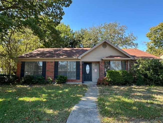 Building Photo - 301 Sheffield Dr