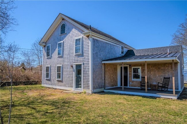 Building Photo - 127 Willow Ave