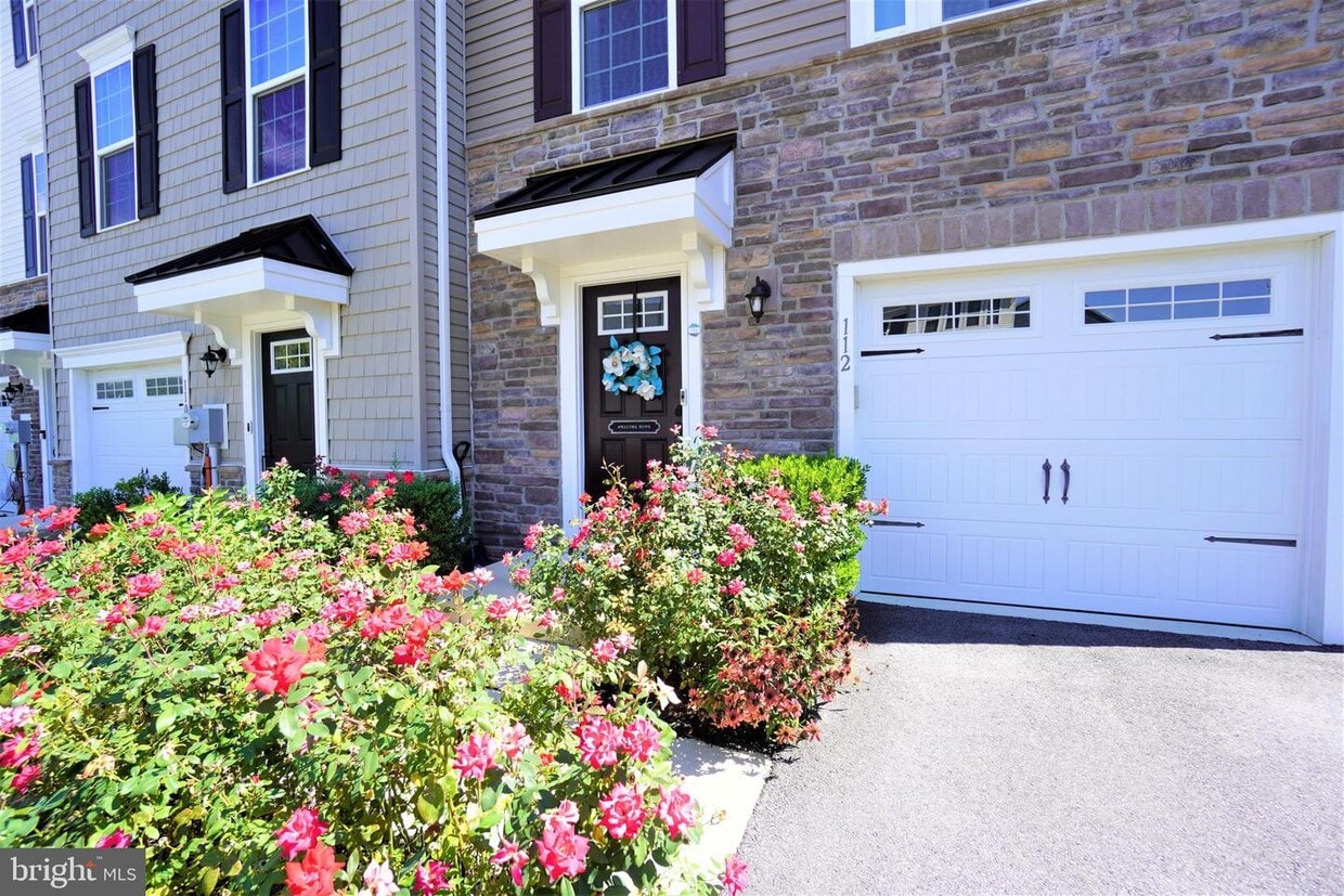112 Mulberry Dr, Malvern, PA 19355 Townhouse for Rent in Malvern, PA
