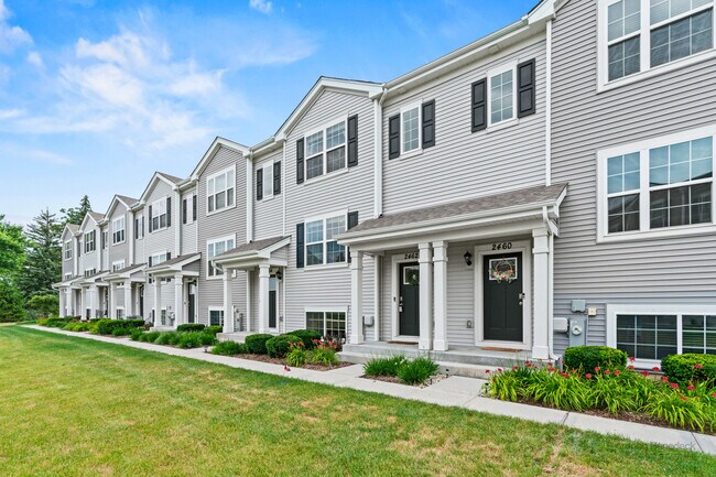 Foto del edificio - 2462 Alison Ave