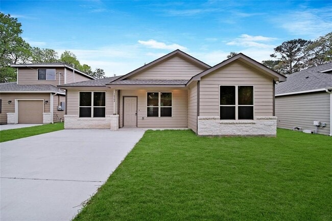 Exterior Front - 16502 Piper Ln