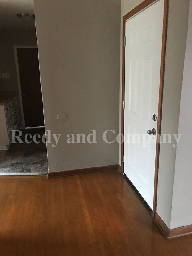 Foto del edificio - 4523 E Mallory Ave