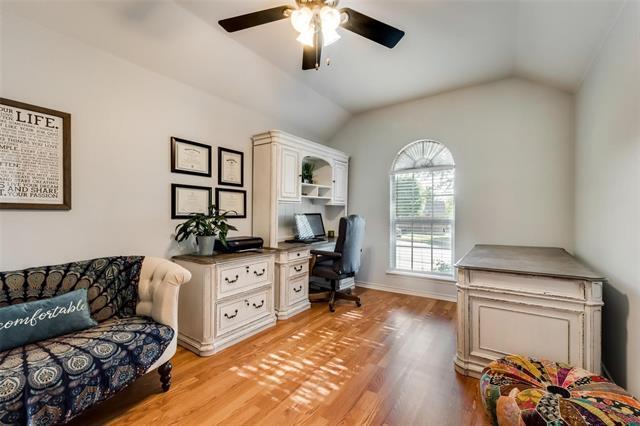Foto del edificio - 2730 Fern Valley Ln