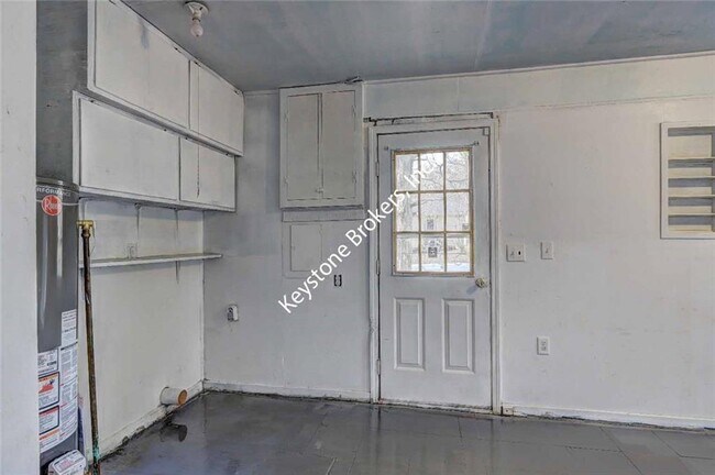 Foto del edificio - 3430 Charleston Cir