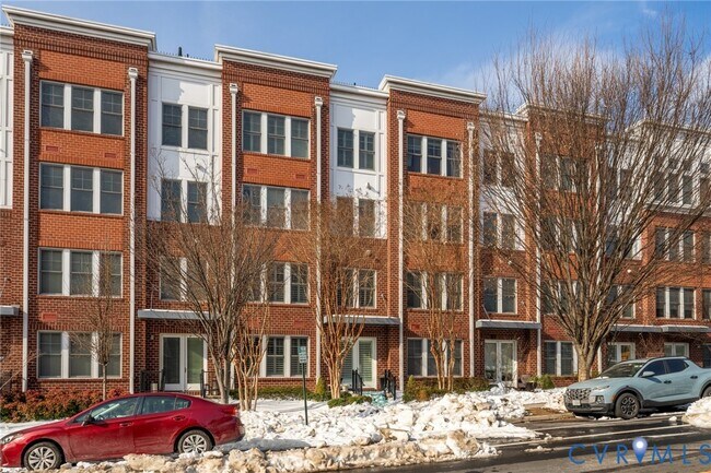 Building Photo - 1418 N Rhodes St