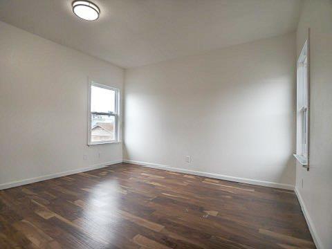 Foto del edificio - 212 Village Ln