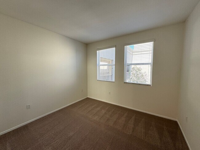 Foto del edificio - Stunning 1Bd/1Ba Condo in The Heart of Irv...