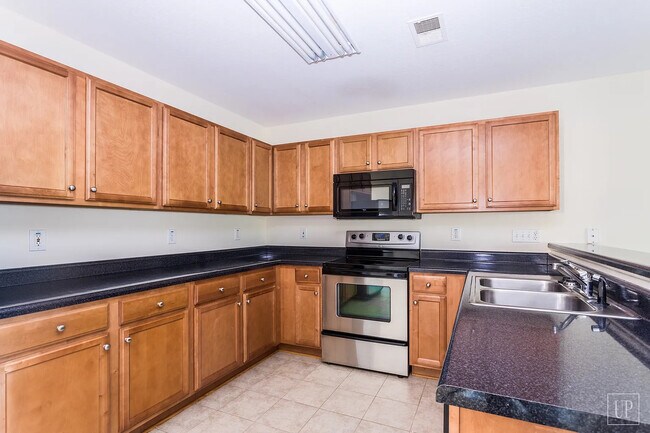 Building Photo - 548 Seays Crest Dr