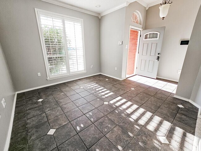 Foto del edificio - 4801 Whitman Dr