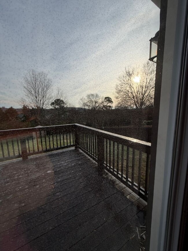 Photo - West Knoxville, 4 bedroom, fenced backyard, extra storage. NO SHOWINGS UNTIL 12/15/25 House