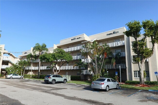 Foto del edificio - 21121 SW 85th Ave
