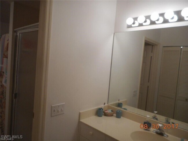 Foto del edificio - 6770 Pelican Bay Blvd