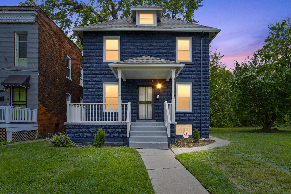 Primary Photo - 86 Kenilworth St