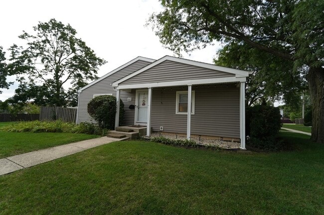 Foto del edificio - 807 Mansfield Ct