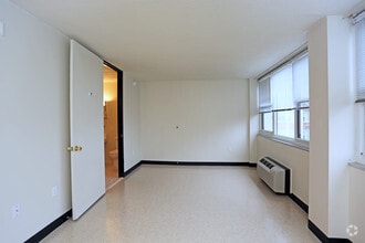 Phillip Murray House - For 62 yrs+ photo'