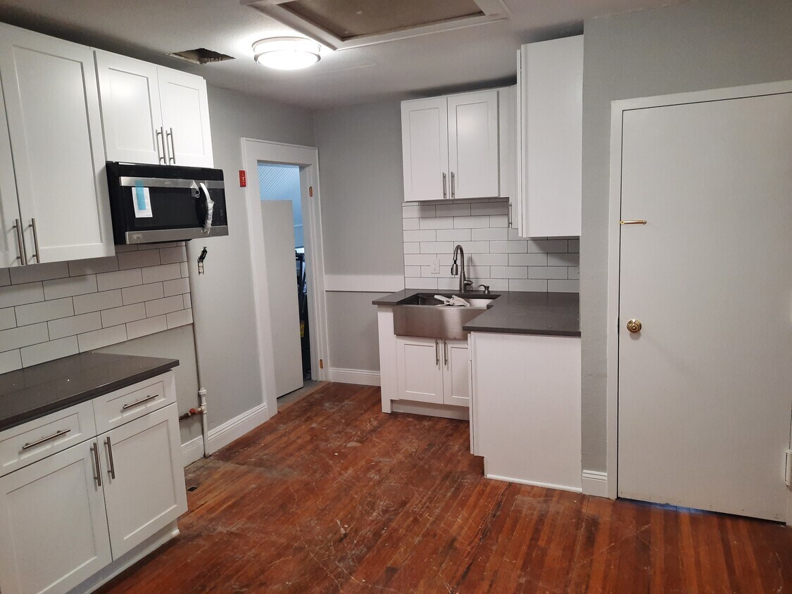 177 Davenport Ave Unit 3, New Haven, CT 06519 Apartments in New Haven