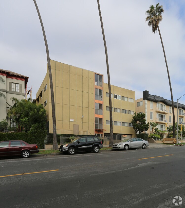 Building Photo - 345 South Kenmore Avenue
