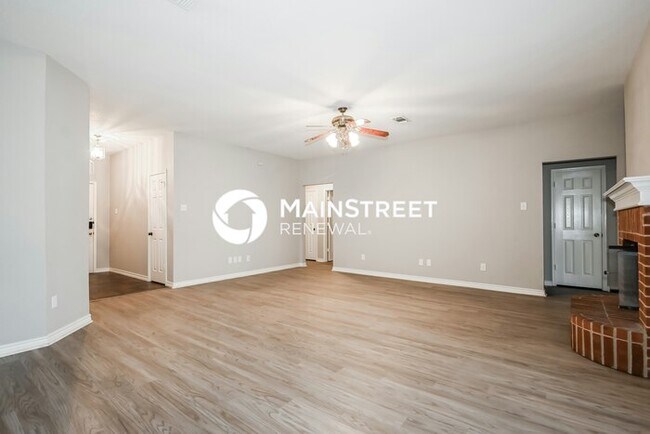 Foto del edificio - 4 Bedroom Pet-Friendly Home in Mansfield, TX with Main Street Renewal