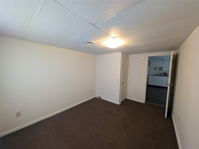 Building Photo - 1023 Cascade St