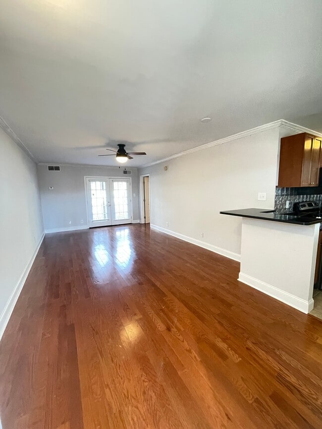 Building Photo - 897 N Highland Ave NE