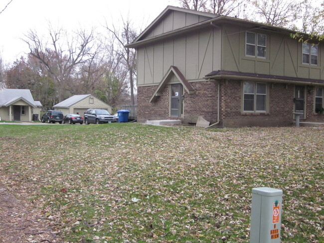 Foto del edificio - 5313 Hickman Rd