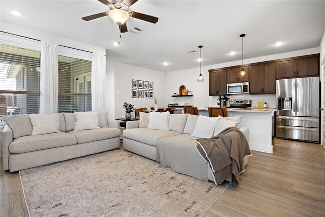 Foto del edificio - 641 Parkline Dr