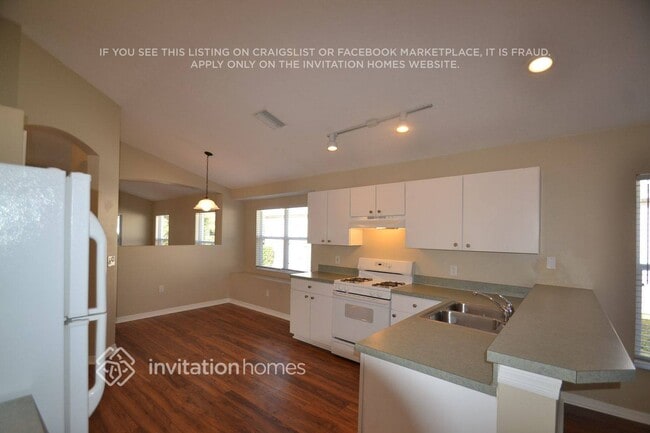 Foto del edificio - 12026 Winding Woods Way