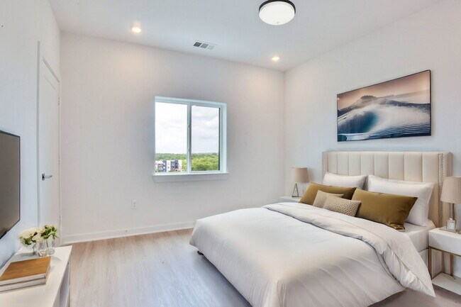 Photo - 4802 South Congress Avenue Apartment