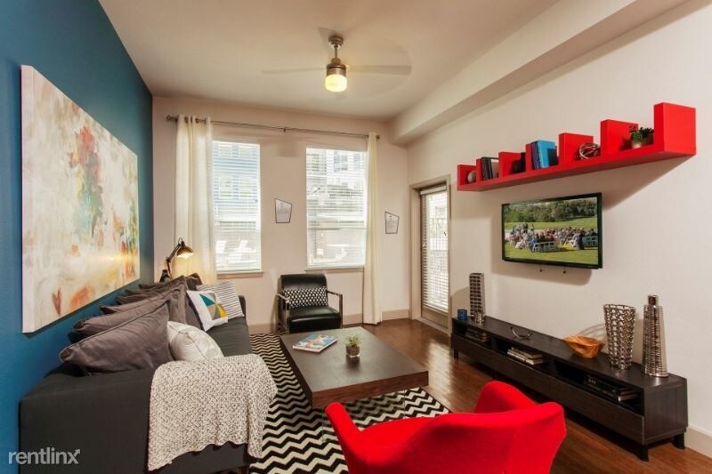 Primary Photo - 1800 Chestnut Pl