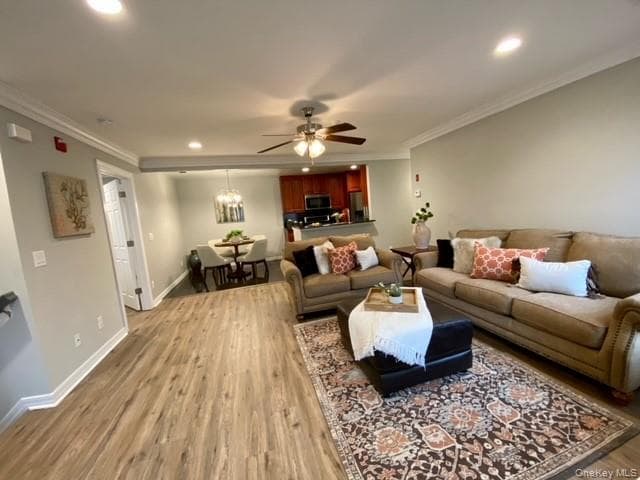 Building Photo - 1402 Vista View Dr