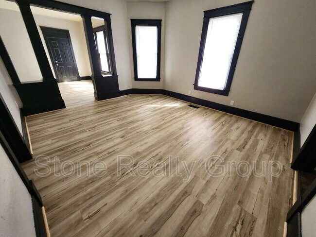 Foto del edificio - 1527 5th Ave