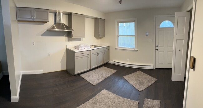 Building Photo - 818 S Jefferson St