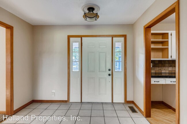 Building Photo - 4 br, 2 bath House - 1275 NE 12th Ave