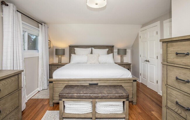 Foto del edificio - 8673 N 52nd St