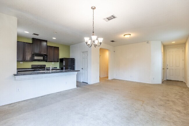 Foto del edificio - 4311 Rothberger Way