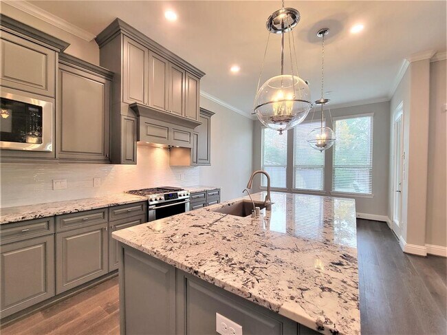 Foto del edificio - 35 Silver Rock Dr