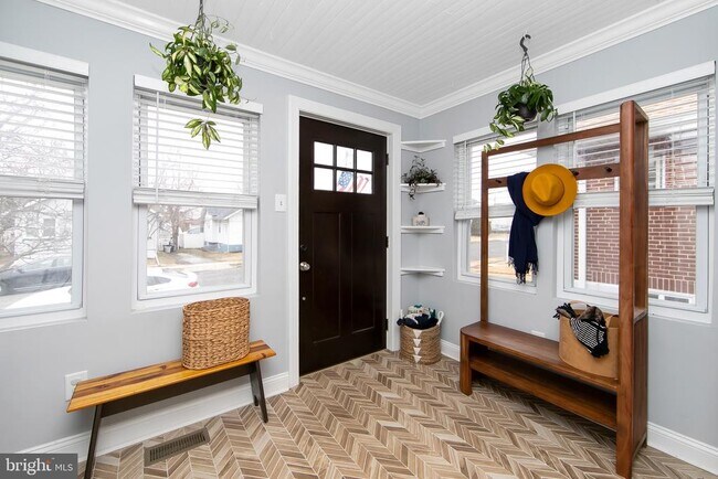 Foto del edificio - 22 W 6th Ave