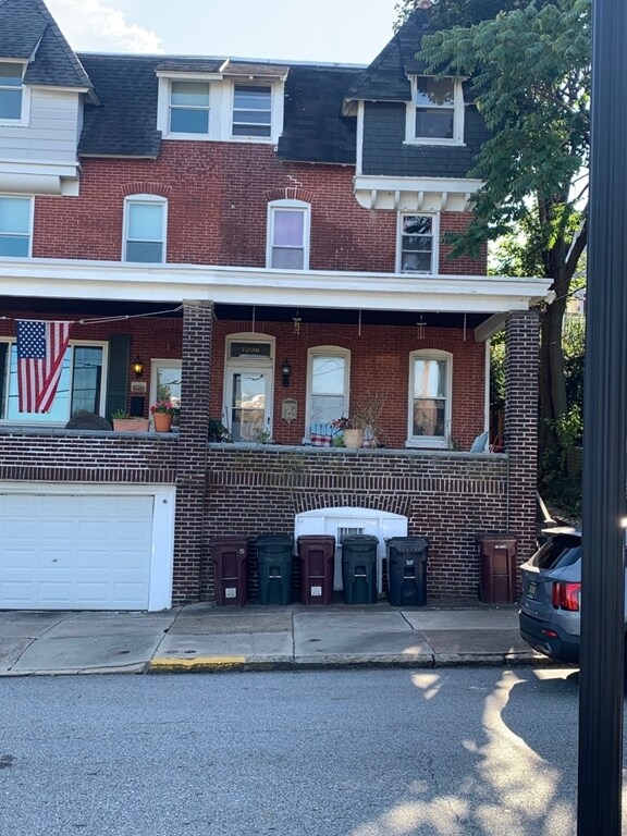 Primary Photo - 1208 W 10th St