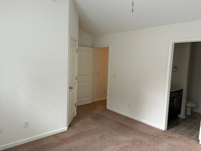 Foto del edificio - 208 Jordan Ln