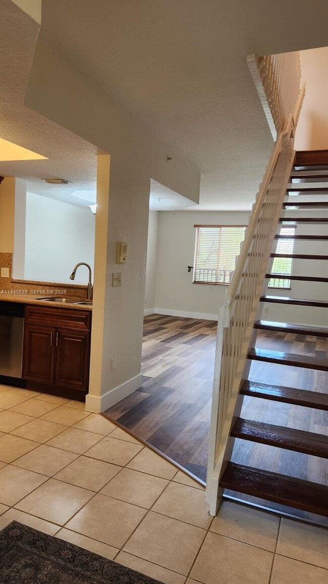 Foto del edificio - 785 SW 148th Ave