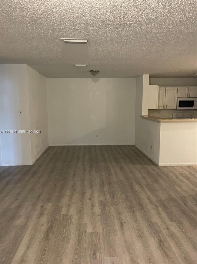 Foto del edificio - 11229 W Atlantic Blvd