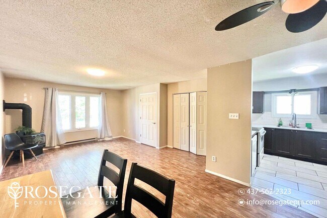 Building Photo - Spacious 4 Bed 2 Bath Detached Home in Nor...