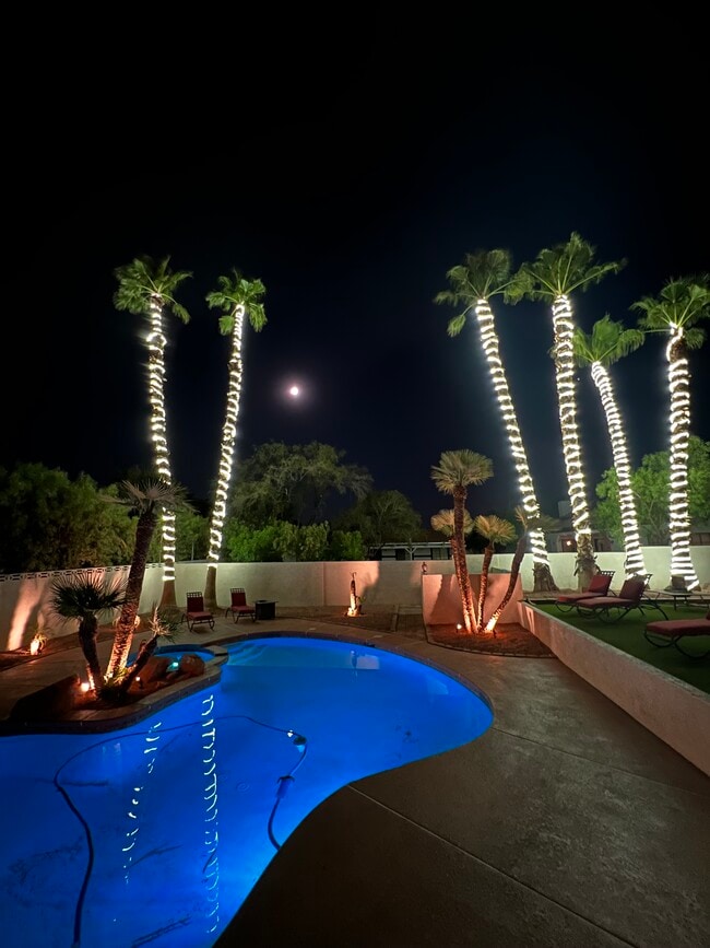 Building Photo - 7430 Rancho Destino Rd